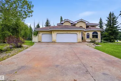 Interior photo 1 of 521 ESTATE DR