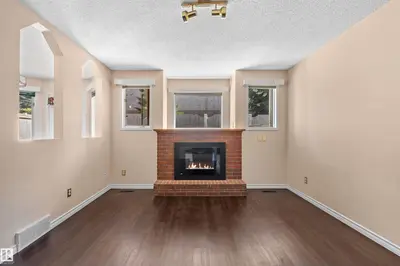 Interior photo 4 of #5 20 DEERBOURNE DR