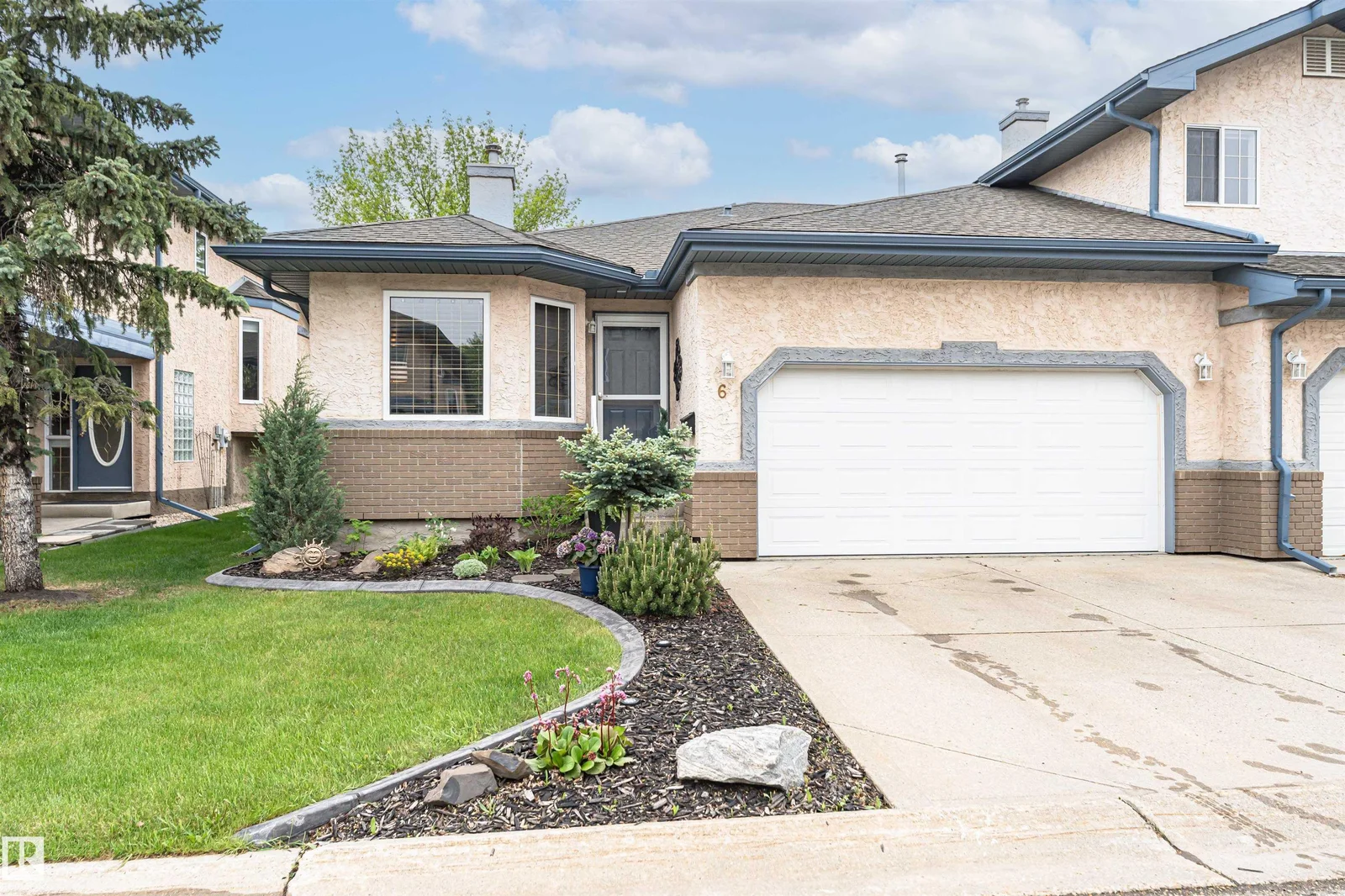 6 ESTATES CO, Sherwood Park - 3 bedroom Duplex for sale
