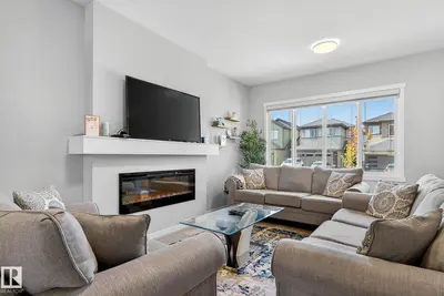 Interior photo 3 of 1213 16a ST NW