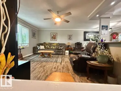 Interior photo 1 of 229 PARKVIEW DR