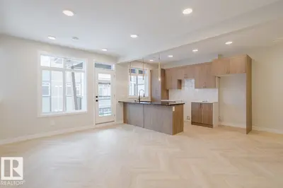 Interior photo 2 of #11 16231 19 AV SW