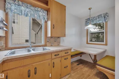 Interior photo 3 of 9546 91 ST NW