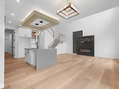 Interior photo 2 of 214 Crystal Creek Drive