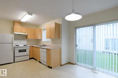 Interior photo 2 of #403 610 KING ST