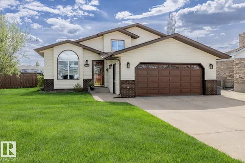 5611 152B AV NW, Edmonton - $529,900