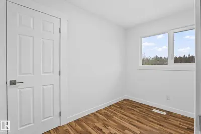 Interior photo 3 of 10915 SPRUCE VALLEY RD