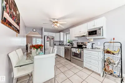 Interior photo 4 of 8317 160A AV NW