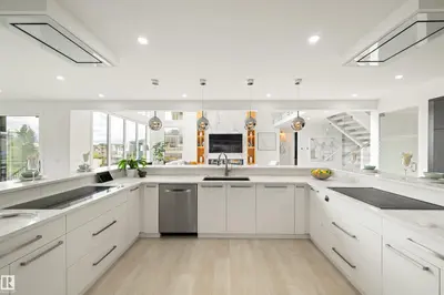 Interior photo 2 of #190 52327 RGE ROAD 233