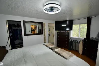 Interior photo 3 of 241 11502 TWP RD 604