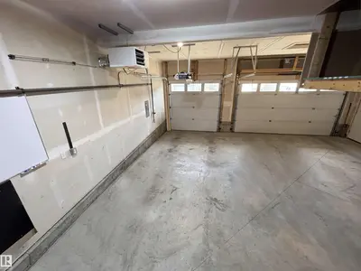 Interior photo 3 of 23 DILLWORTH CR