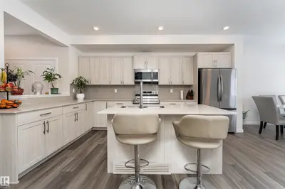 Interior photo 1 of 2120 MUCKLEPLUM CR SW
