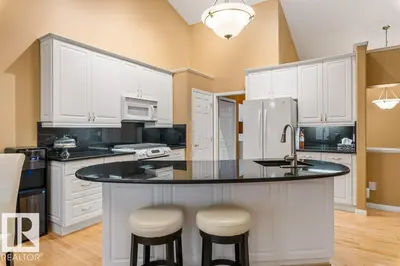 Interior photo 3 of 65 57B ERIN RIDGE DR