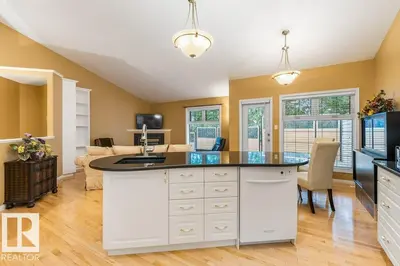 Interior photo 4 of 65 57B ERIN RIDGE DR