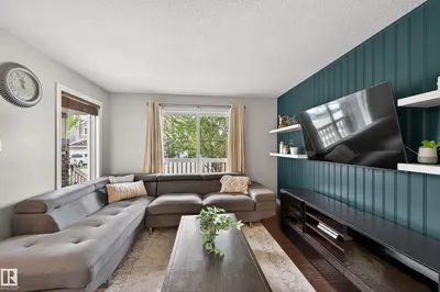 Interior photo 2 of 2619 12 ST NW