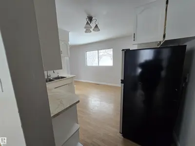 Interior photo 3 of 11910 43 ST NW