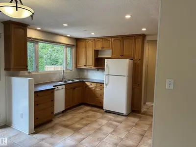 Interior photo 3 of 