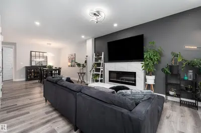 Interior photo 1 of 9338 PEAR LI SW