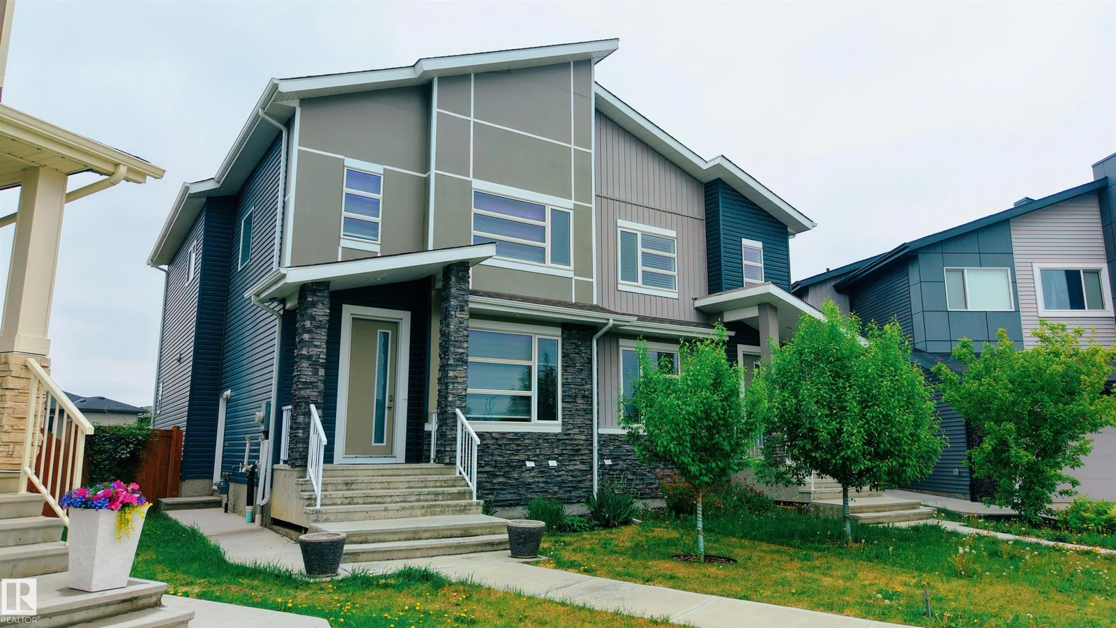 9338 PEAR LI SW, Edmonton - 6 bedroom Duplex for sale