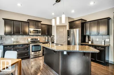 Interior photo 3 of 1107 CHAHLEY CT NW