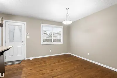 Interior photo 3 of 809 37A AV NW