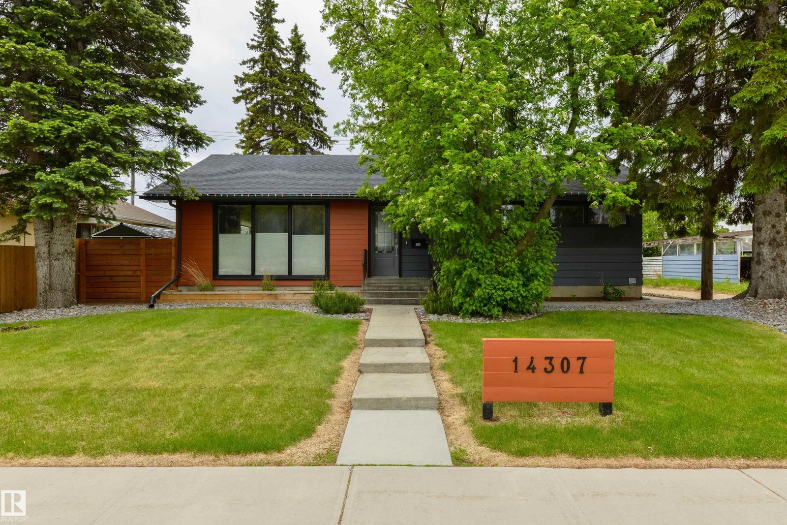 14307 86 AV NW, Edmonton - 4 bedroom Detached Single Family for sale