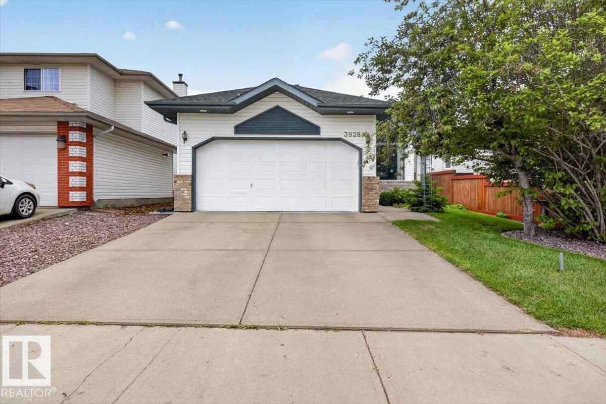 3928 30 ST NW, Edmonton - 5 bedroom Detached Single Family for sale