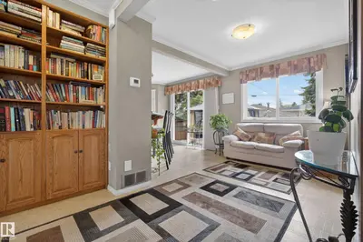 Interior photo 2 of 7307 86 AV NW