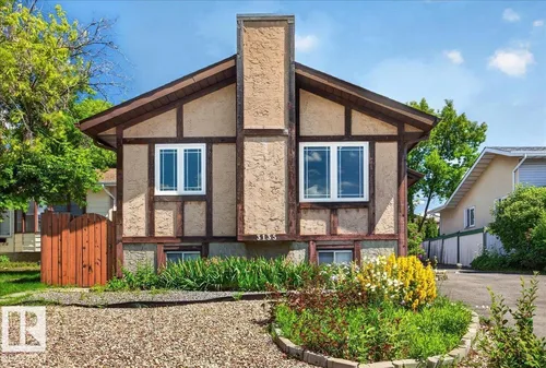 3135 49A ST NW, Edmonton - $399,900