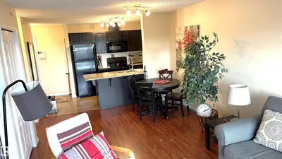 Interior photo 4 of #402 273 CHARLOTTE WY