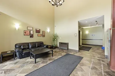 Interior photo 4 of #217 2503 HANNA CR NW