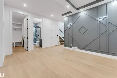 Interior photo 2 of 131 24 ST SW