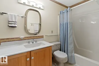 Interior photo 2 of 28 BRAESIDE CR