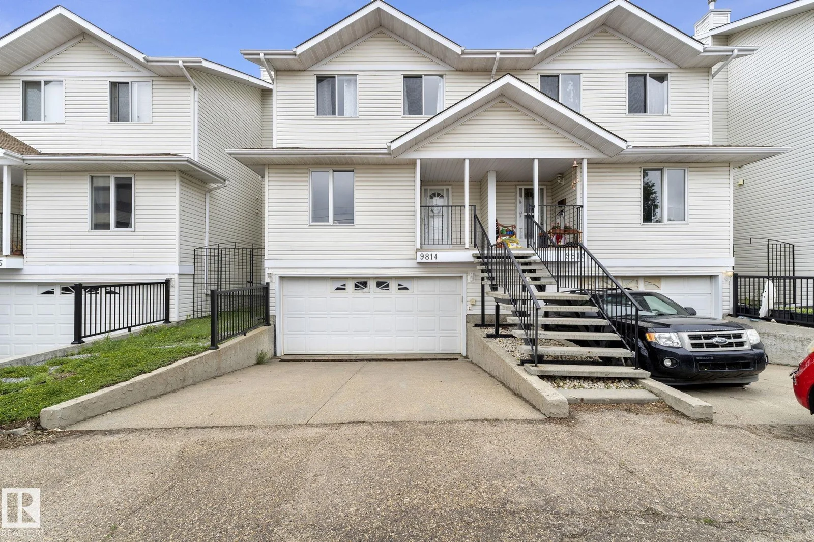 9814 108A, Fort Saskatchewan - 3 bedroom Duplex for sale