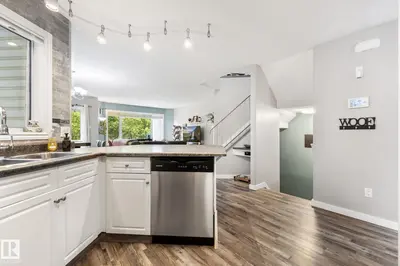 Interior photo 4 of 9814 108A