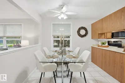 Interior photo 2 of 1008 61 ST NW