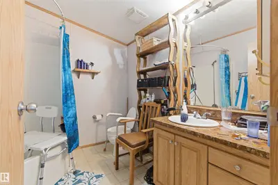 Interior photo 4 of 43313 Twp Rd 615A