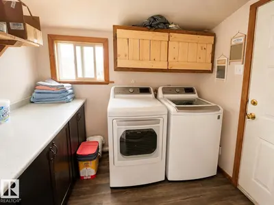 Interior photo 2 of 63102 Rge Rd 451