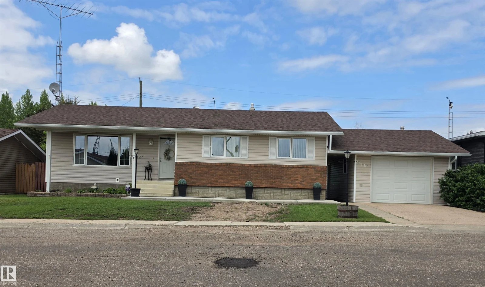 4606 54 AV, Two Hills - 3 bedroom Detached Single Family for sale