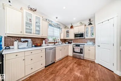 Interior photo 3 of 4811 48 ST