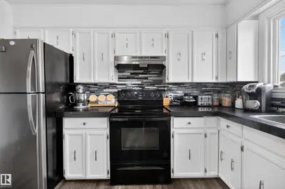 Interior photo 2 of 5311 50 ST