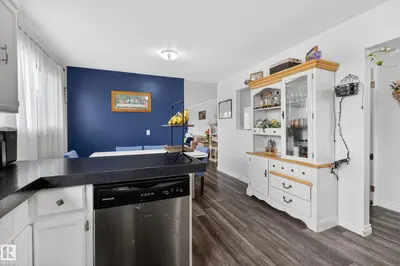 Interior photo 4 of 5311 50 ST
