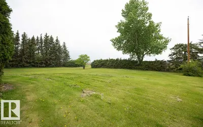 Interior photo 4 of 2021 Twp Rd 604
