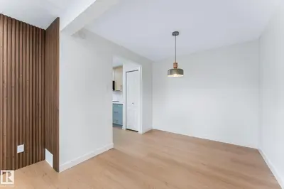 Interior photo 3 of 4 belmead gardens NW