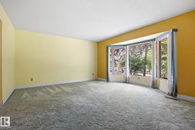 Interior photo 3 of 9 GLENVIEW CR
