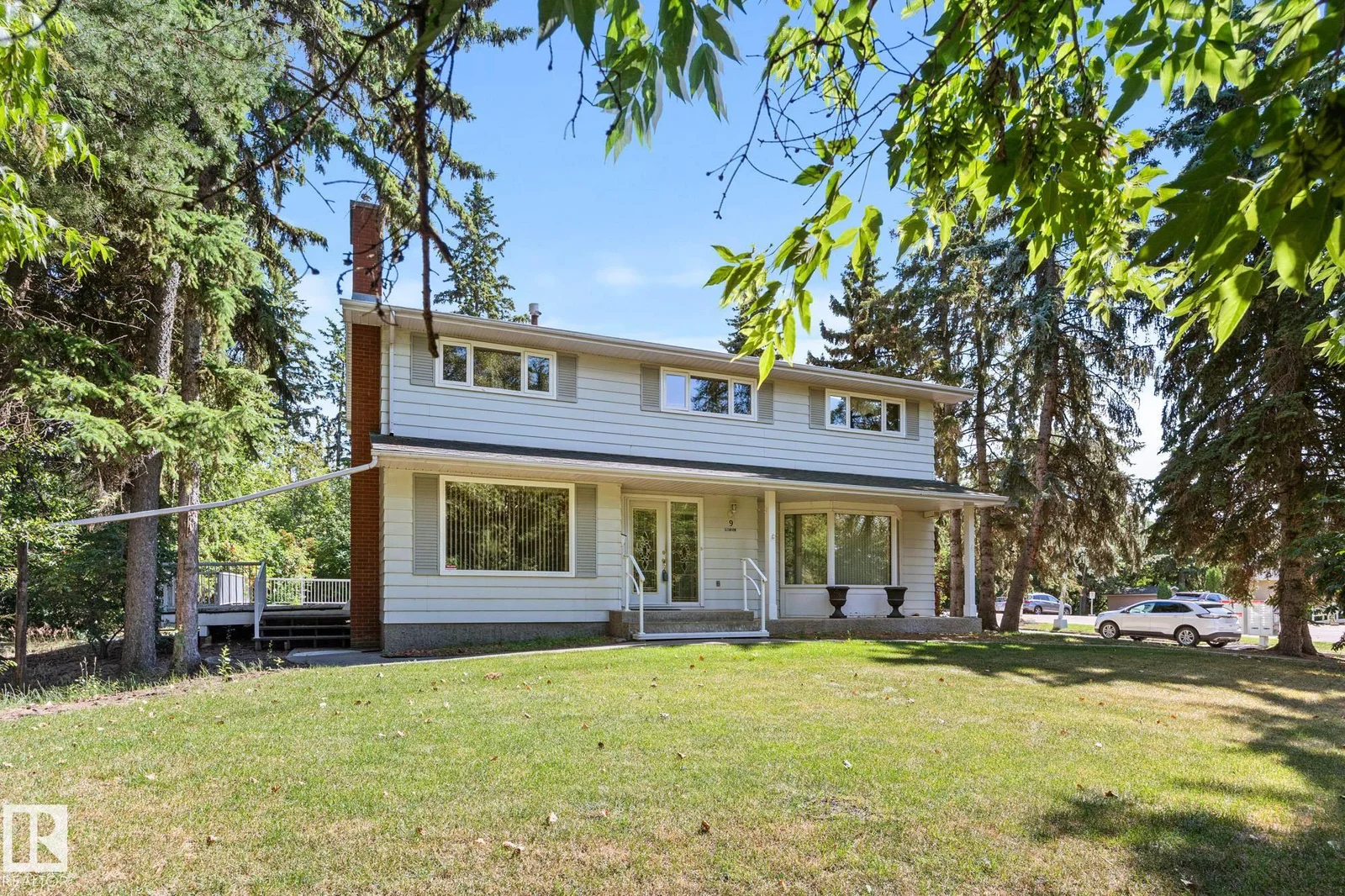 9 GLENVIEW CR, St. Albert - 5 bedroom Detached Single Family for sale