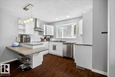 Interior photo 3 of 9522 85 ST