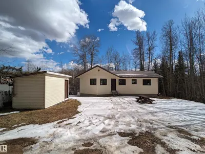 Interior photo 1 of 163 5415 TWP RD 594