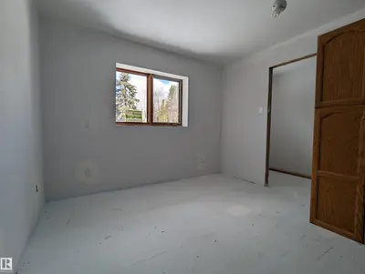 Interior photo 3 of 163 5415 TWP RD 594