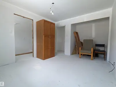 Interior photo 4 of 163 5415 TWP RD 594